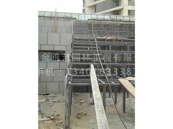 下層廣場(chǎng)施工現場(chǎng) (2)